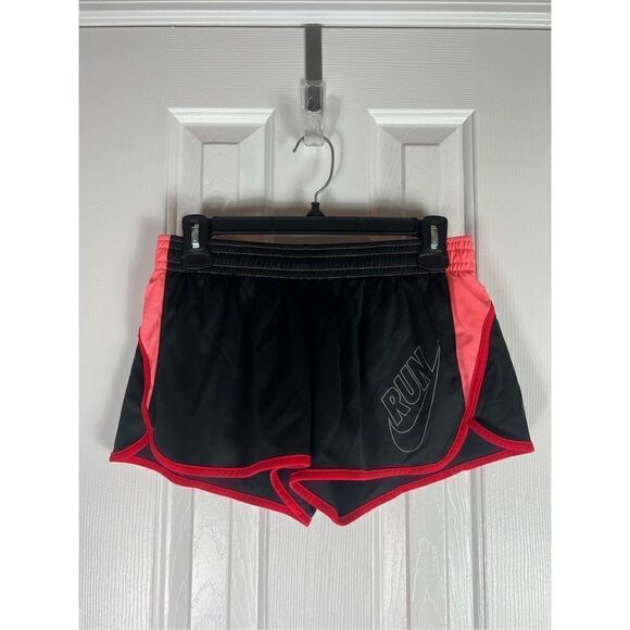 Nike Dri Fit Womens Shorts Size M - Picture 1 of 2